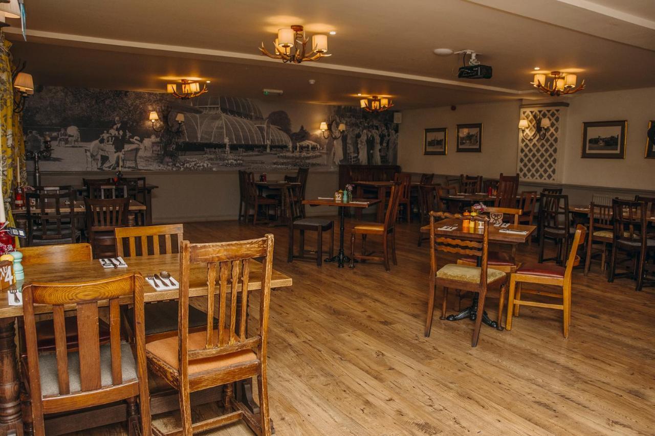 The George Inn Warminster Dış mekan fotoğraf